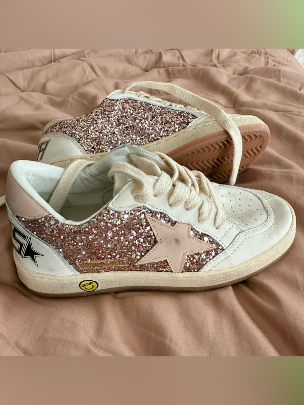 Golden Goose Kids Glitter Pink Star Sneakers - Picture 2 of 3